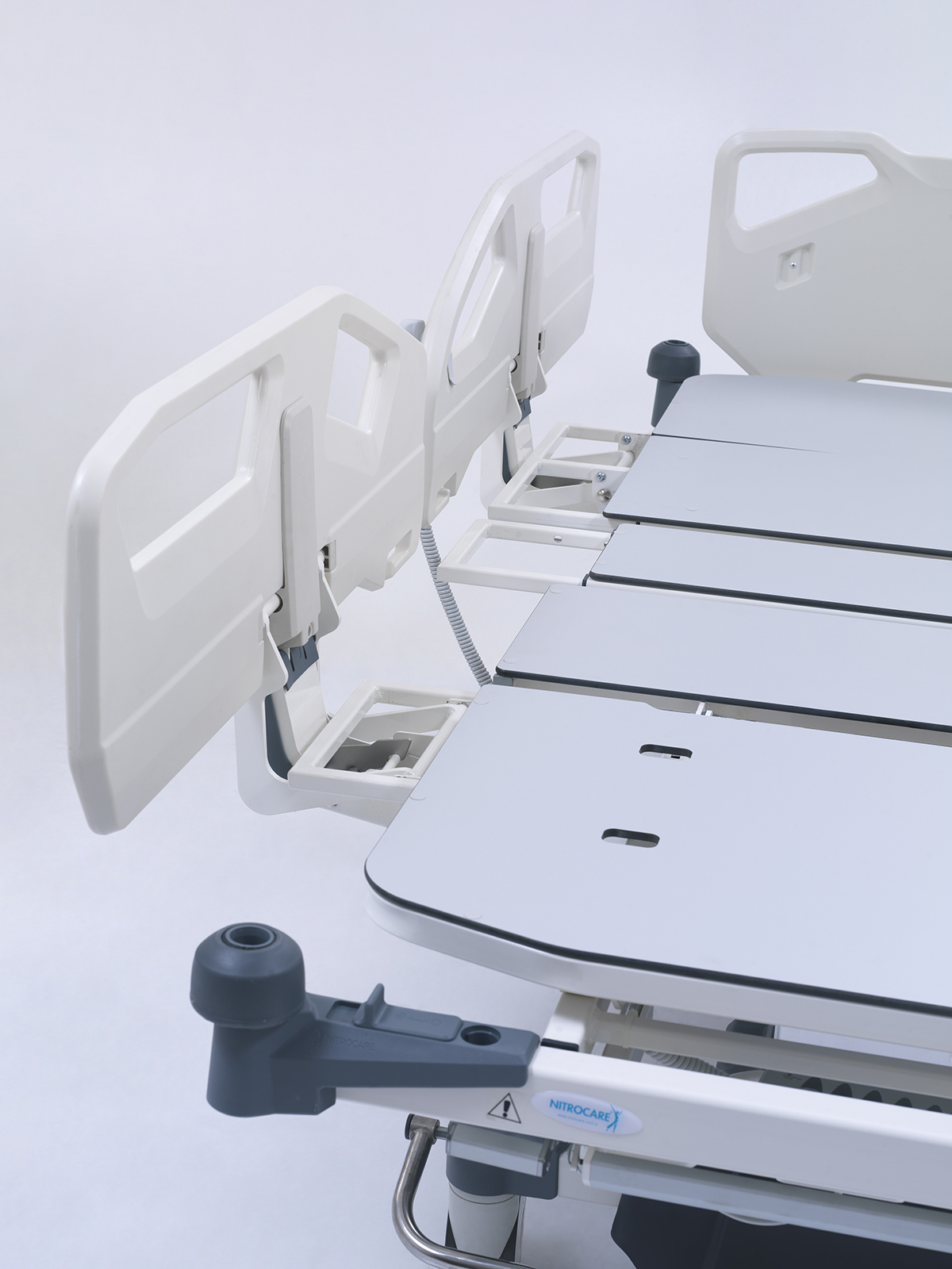 Кровать медицинская электрическая NITROCARE с принадлежностями серия SANTE NITRO HB 8000 T Лидер-М Кровать медицинская электрическая NITROCARE с принадлежностями серия SANTE NITRO HB 8000 T Лидер-М